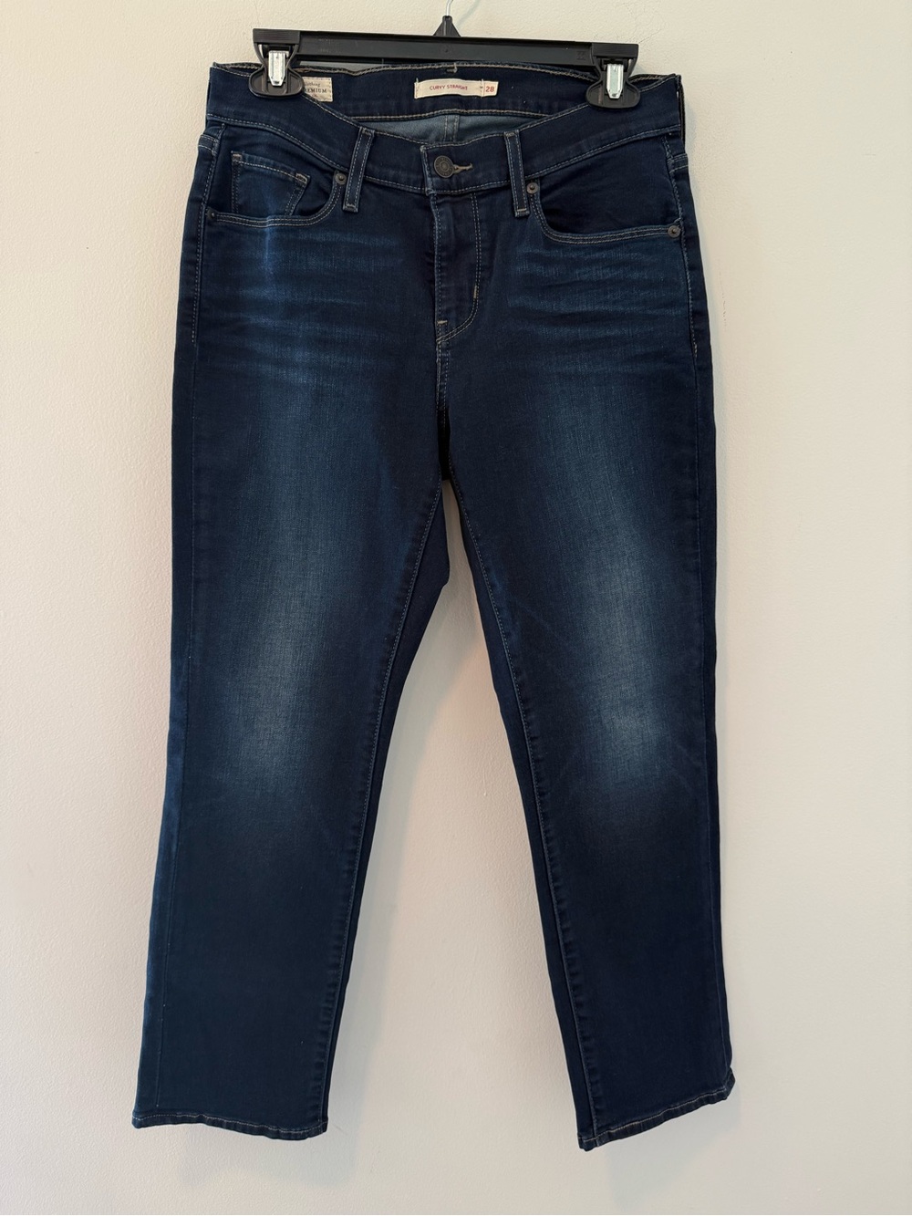Levi's Curvy Straight Size 28 Jeans #Lux-C